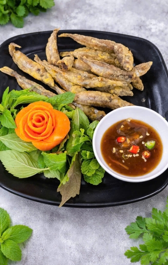 Cá trứng chiên giòn