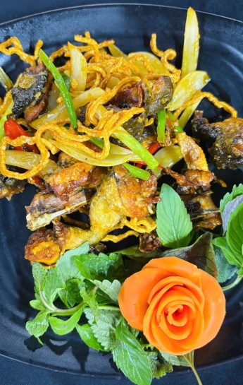 Ếch chiên nước mắm